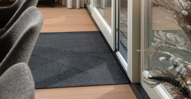 Deurmat binnen